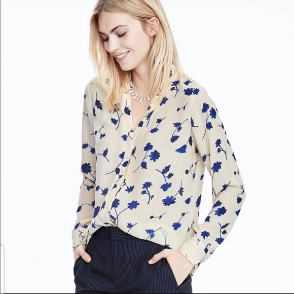 Banana Republic - Blue Floral Collar Blouse - Picture 1 of 7